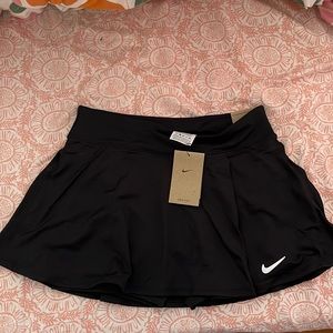 NWT Nike Tennis Skirt M